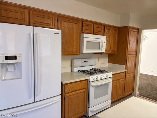 Building Photo - 5608 Red Bluff Dr