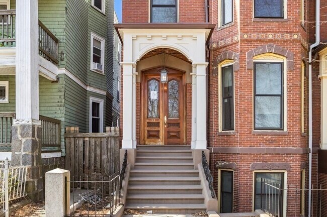 Building Photo - 53 M St