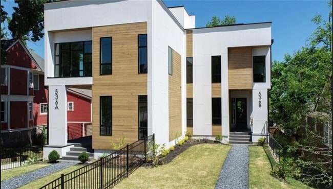 Primary Photo - 536 Highland Ave NE