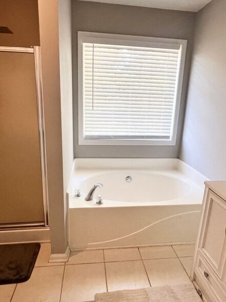 Building Photo - 225 Lee Ct