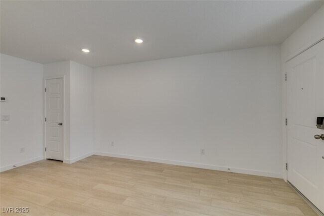 Building Photo - 945 Jigglypuff Pl