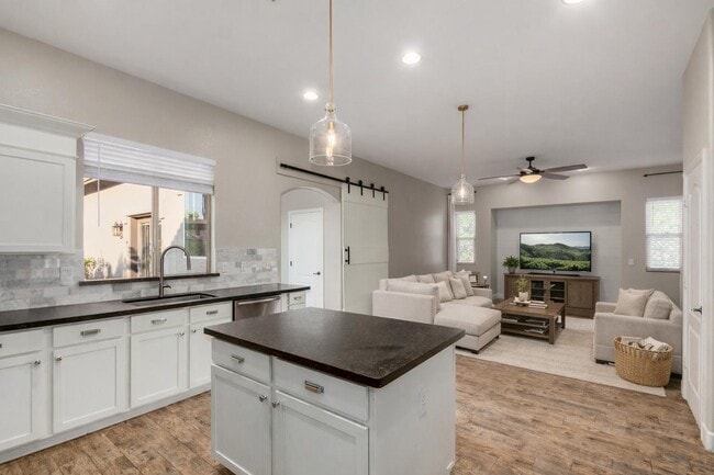 Building Photo - 4326 E Cloudburst Ct