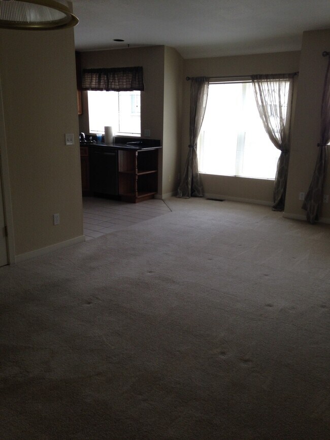 Building Photo - 3B/2.5B Boulder Townhome Close to Campus Available 8/1