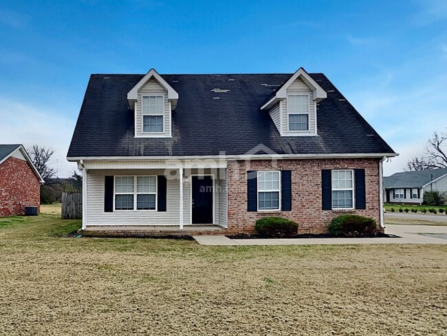 Building Photo - 1128 Eastwoods Dr