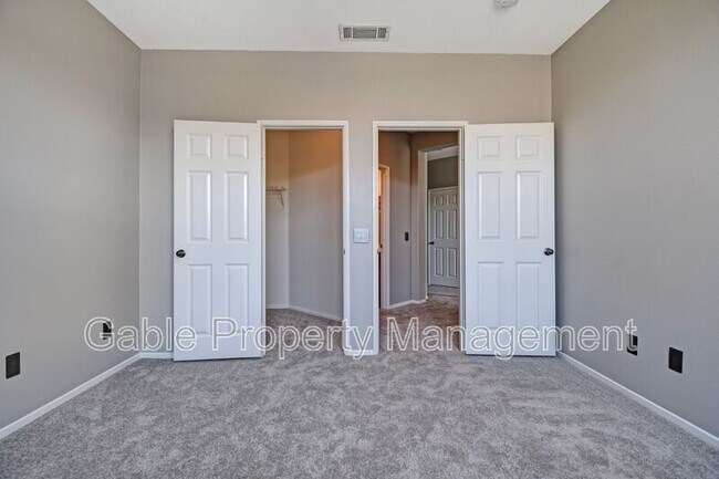 Building Photo - 27030 Victoria Ln