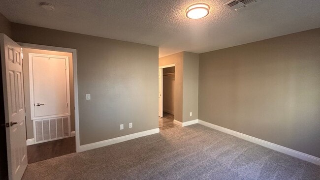 Building Photo - 3400 Sullivan Ct
