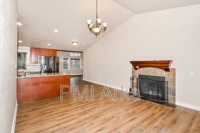 Building Photo - 320 166th Pl SE