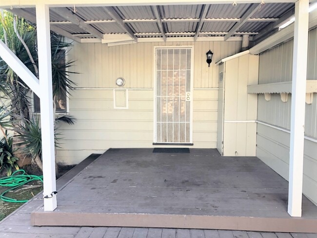 Building Photo - Cute, Cozy Cottage within Walking Distance of the Beach