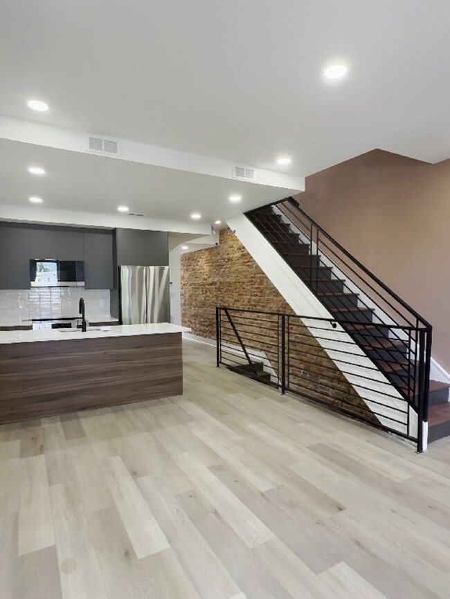 Building Photo - 2456 N 19th St