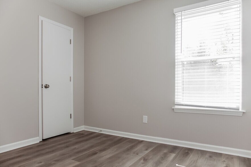 Building Photo - 12106 Kempshott Ct