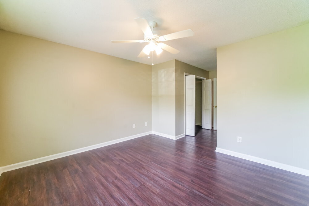 Building Photo - 1214 Foxwood Dr