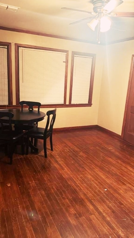 Building Photo - 2076 Midway St