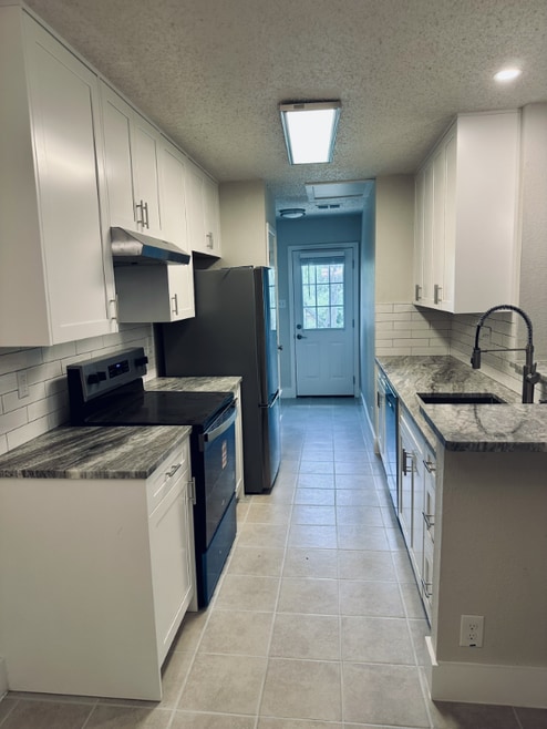 Building Photo - 11605 Castle Rock Ct