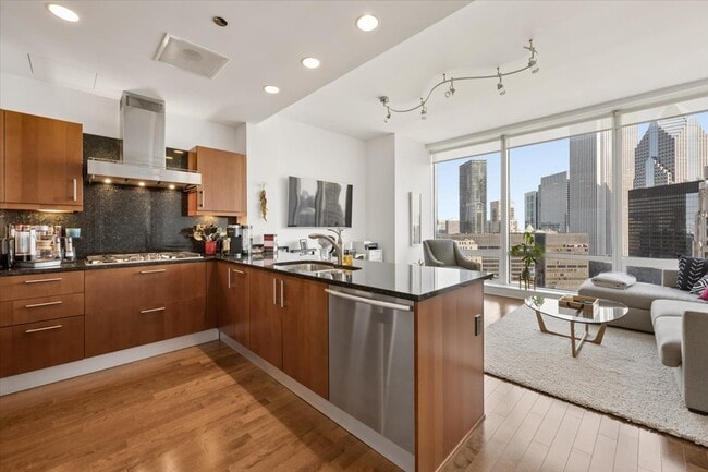 Building Photo - 401 N Wabash Ave