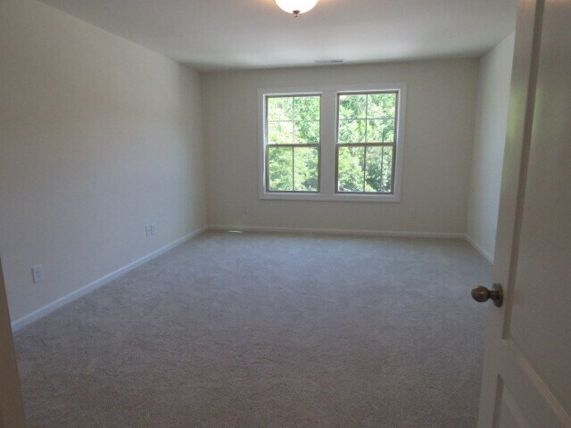 Building Photo - 114 White Crane Ct