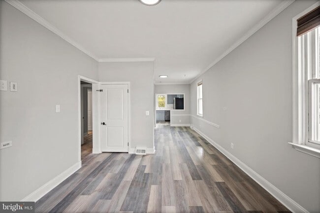 Building Photo - 8807 Fearne Ave
