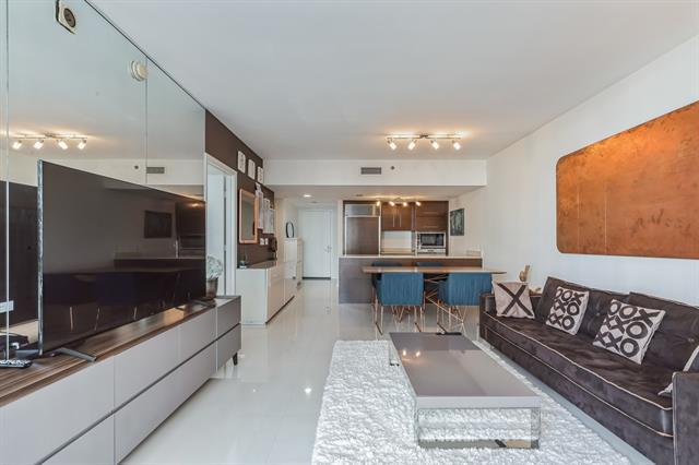 Building Photo - 475 Brickell Ave