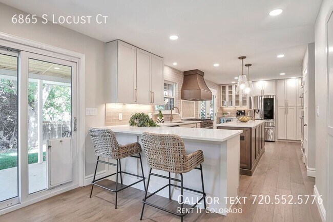 Building Photo - 6865 S Locust Ct