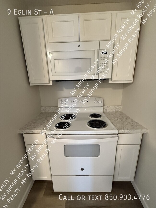 Building Photo - 9 Eglin St