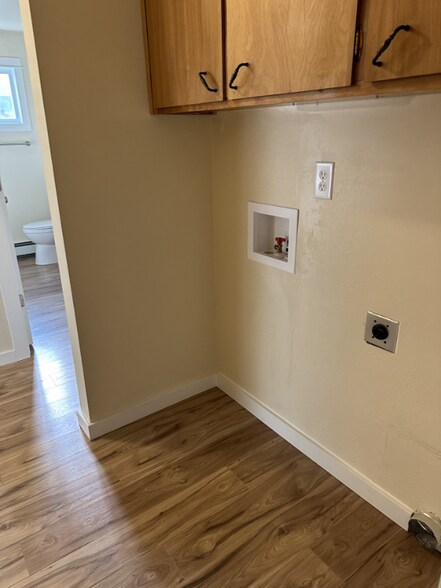 Building Photo - 1028 Longstaff St