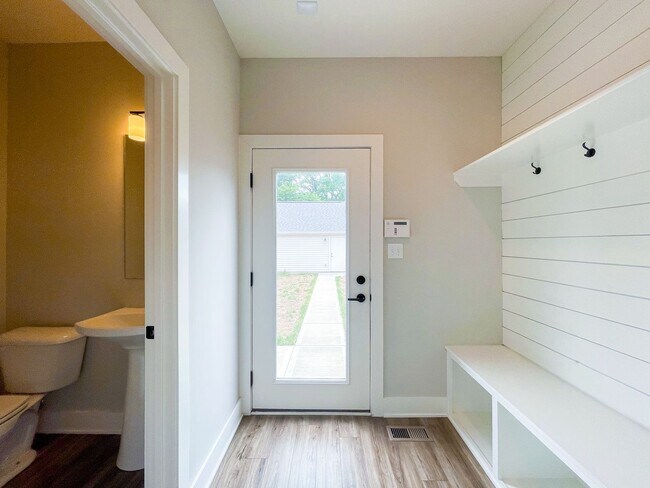 Building Photo - 20 Central Greens Blvd