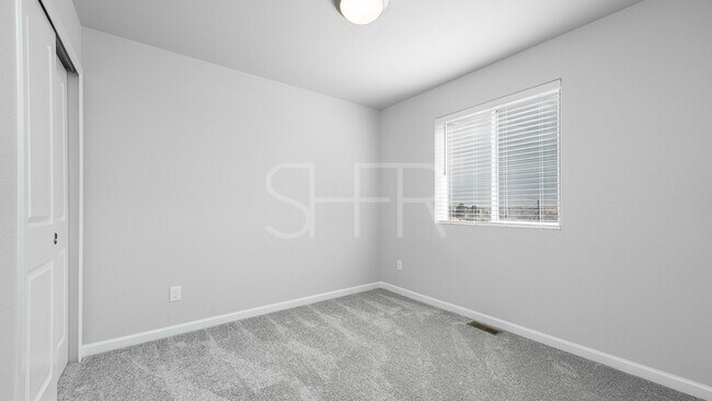 Building Photo - 3 Bedroom Townhouse in Wolf Ranch