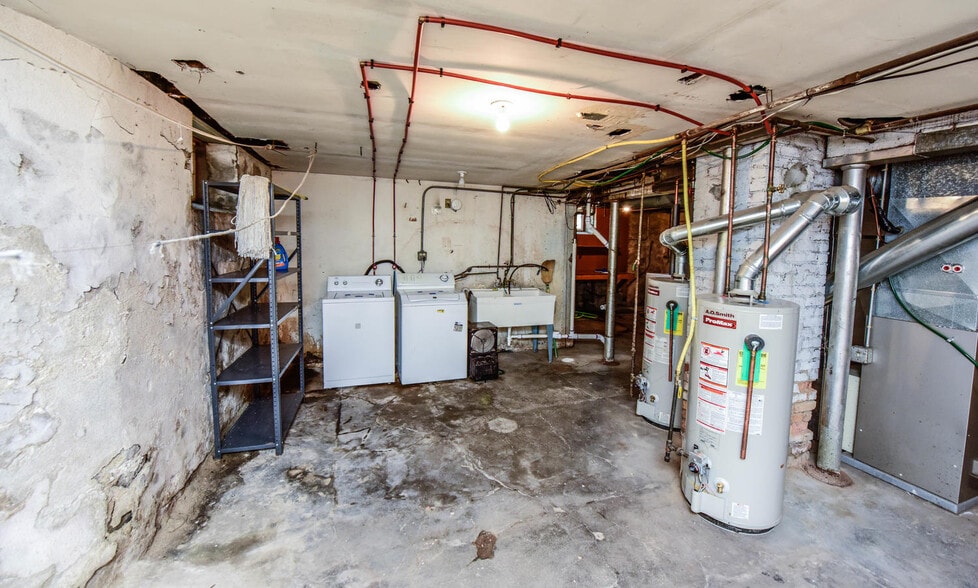 Laundry - 802 5th Street Northeast