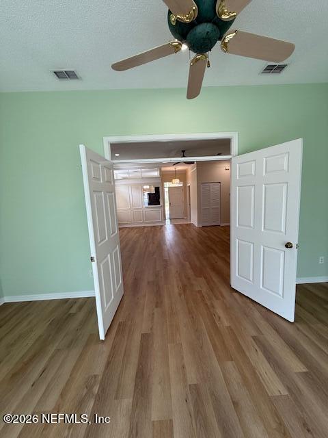 Building Photo - 256 Kingston Dr