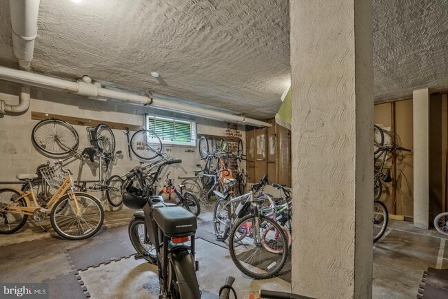 Building Photo - 1830 Columbia Pike