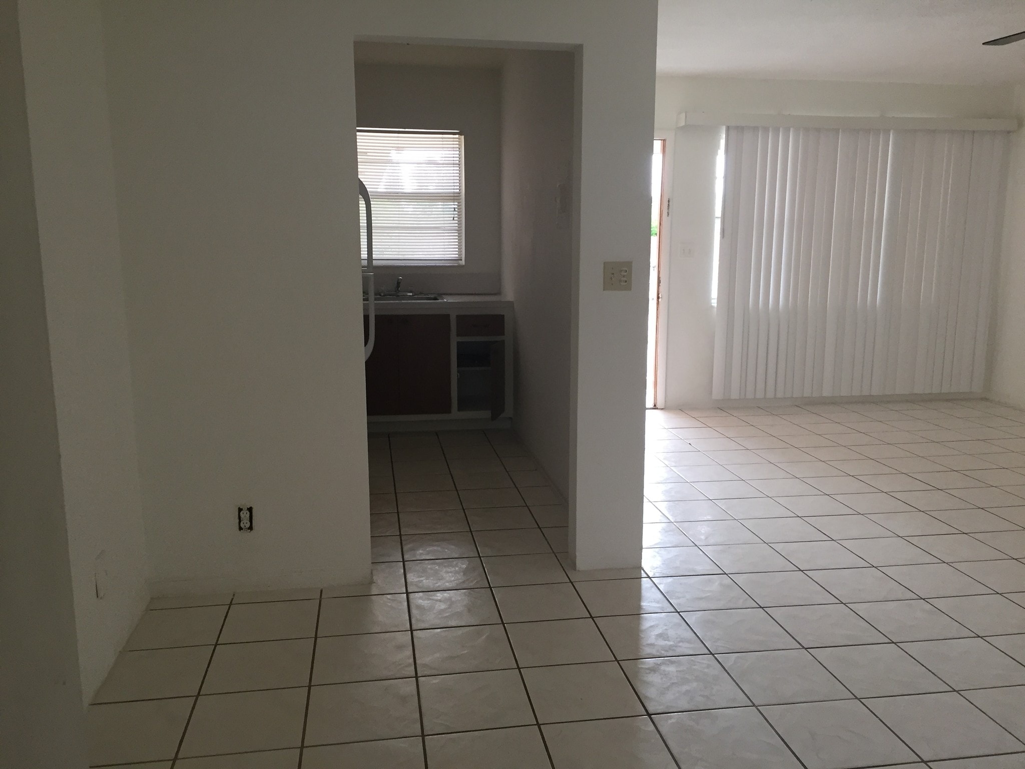 Building Photo - 1804 N 17th Ave