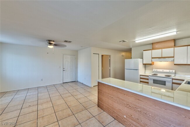 Building Photo - 6983 Appleton Dr