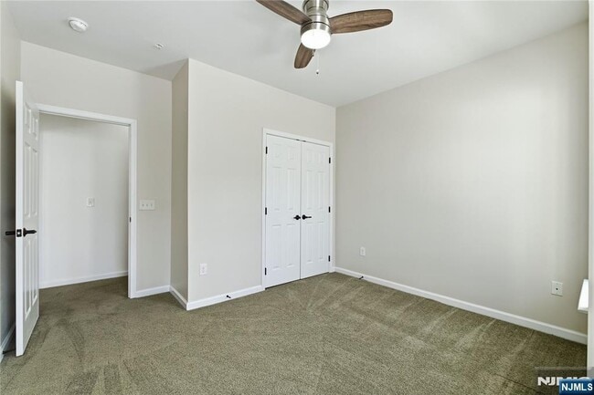 Building Photo - 25 Veterans Dr