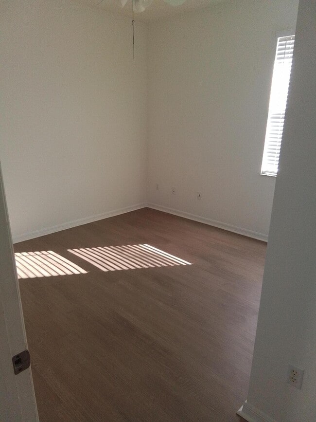 Building Photo - 9834 SW Eastbrook Cir