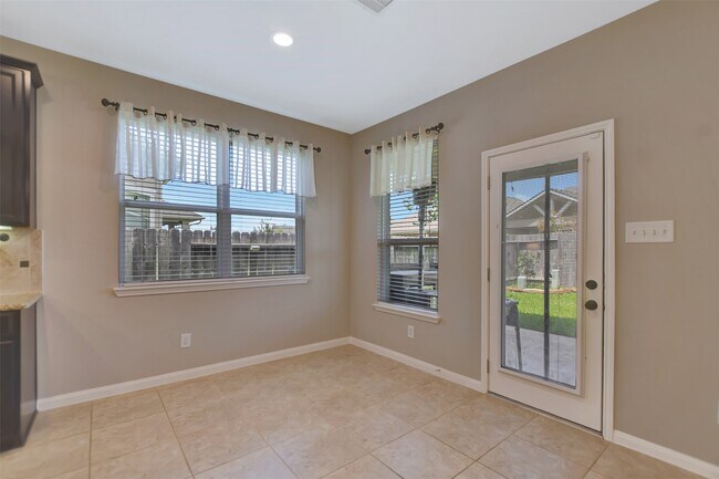 Building Photo - 18226 Russett Green Dr