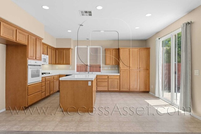 Building Photo - 29291 Grande Vista Ave