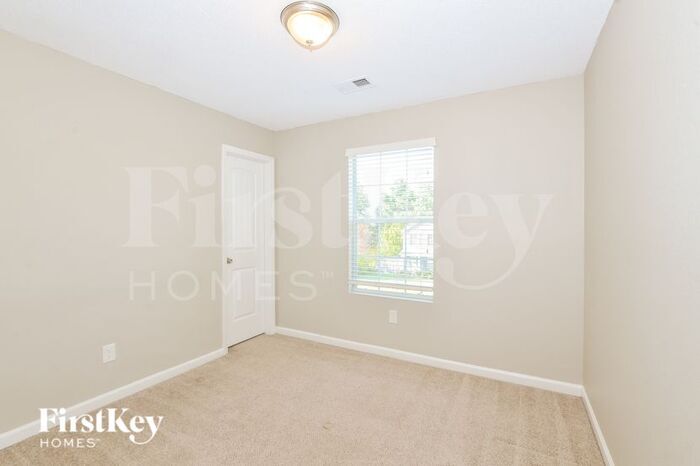 Building Photo - 9963 Chariden Dr