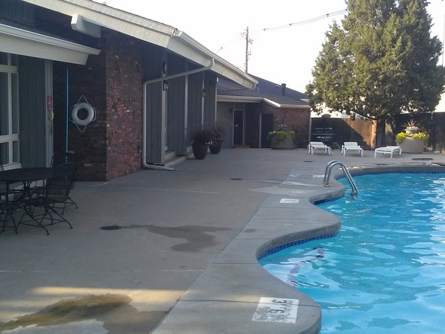 Building Photo - 6495 Happy Canyon Rd