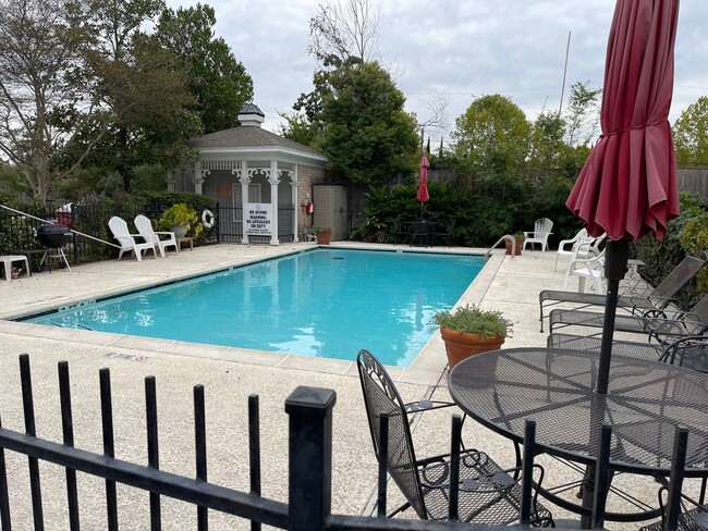 Pool Area - 4200 Watson St