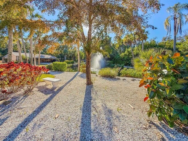 Building Photo - 4958 Village Garden Dr