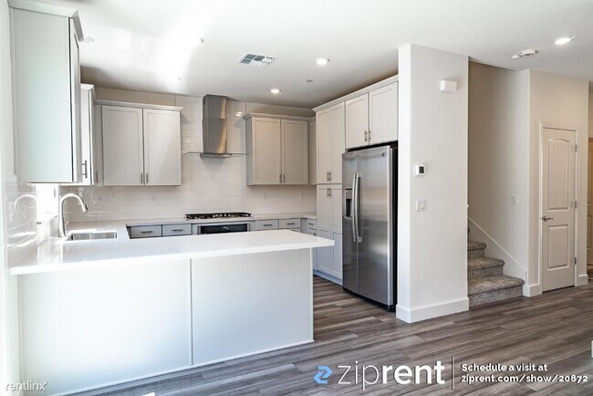 Building Photo - 4 br, 3 bath House - 4449 Tucker Drive, Fo...