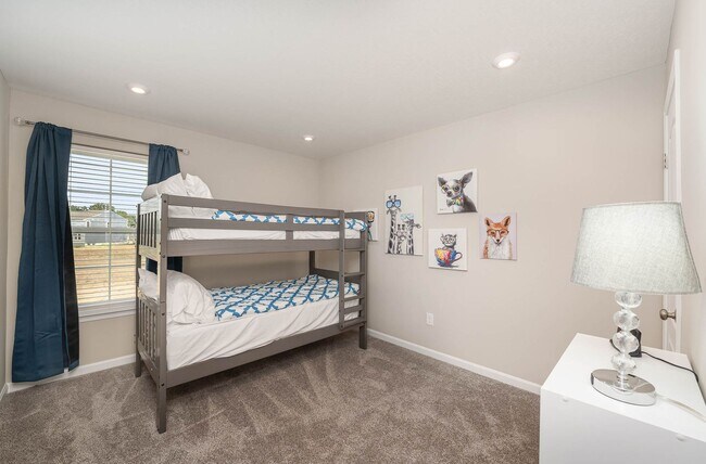 Building Photo - Fully furnished brand new construction. Luxury in HOA with pool