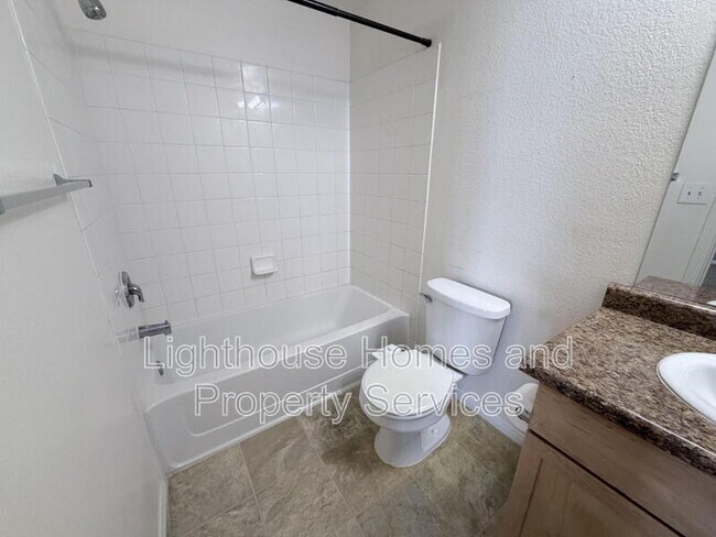 Building Photo - 6955 N Durango Dr