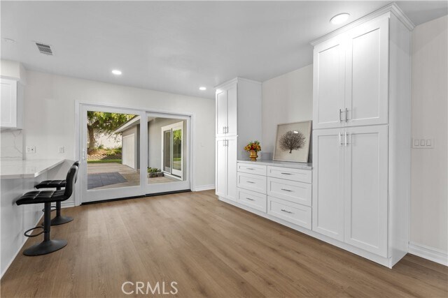 Building Photo - 2120 Palos Verdes Dr W