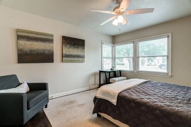 Building Photo - Pre-lease Summer 2026! Beautiful Tech Terrace Home! Full of Character!