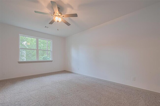 Building Photo - 11622 Twain Dr
