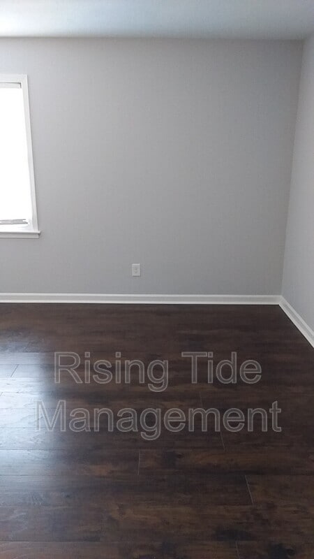 Building Photo - 508 Wood Terrace NE