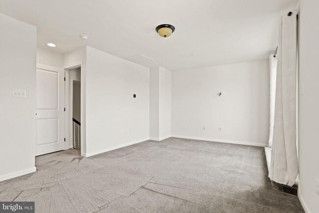 Building Photo - 6405 Walcott Ln