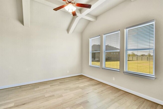 Building Photo - 505 Faith Dr