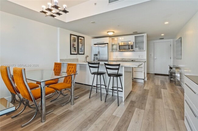 Building Photo - 185 SW 7th St