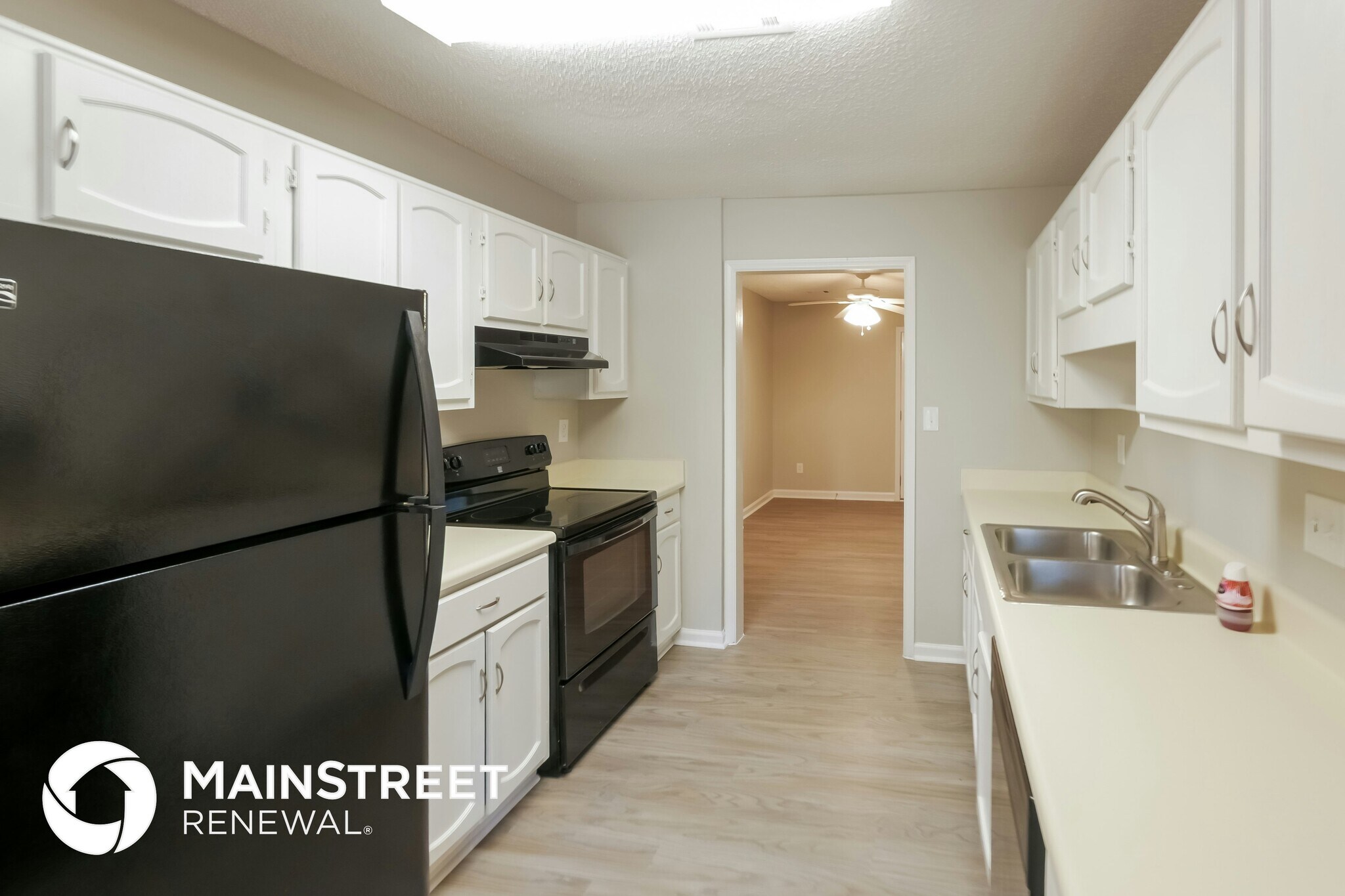 Building Photo - 8071 Creekstone Way